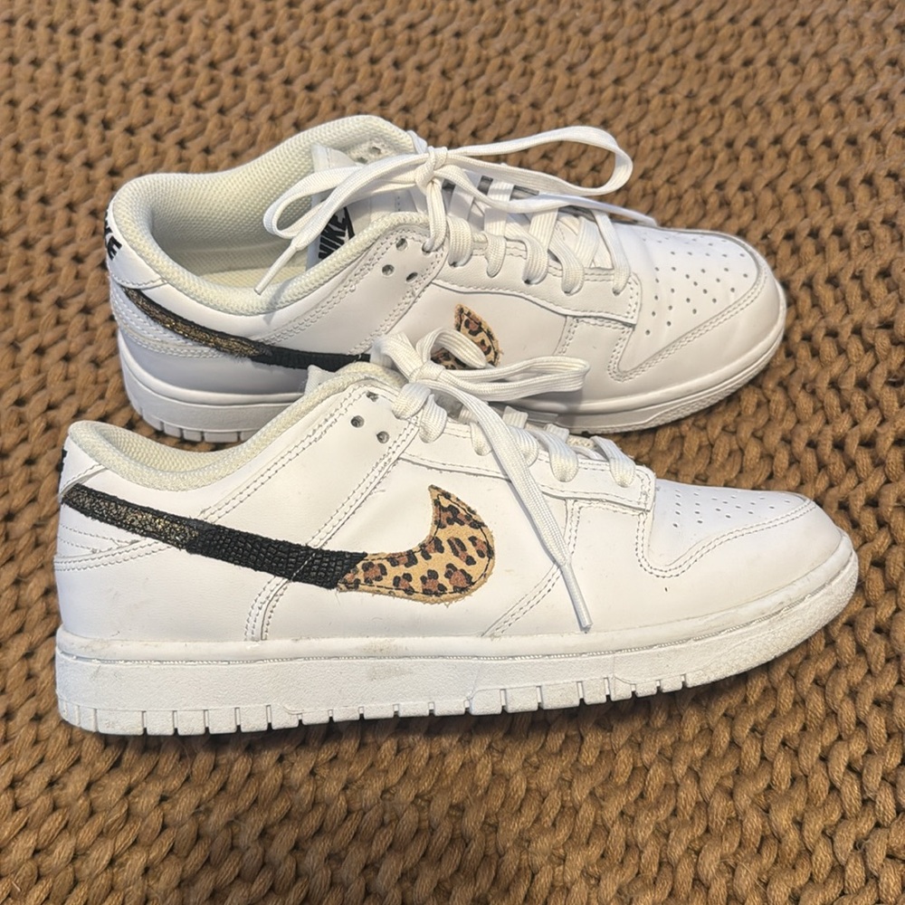 Nike Dunks - Picture 2 of 4